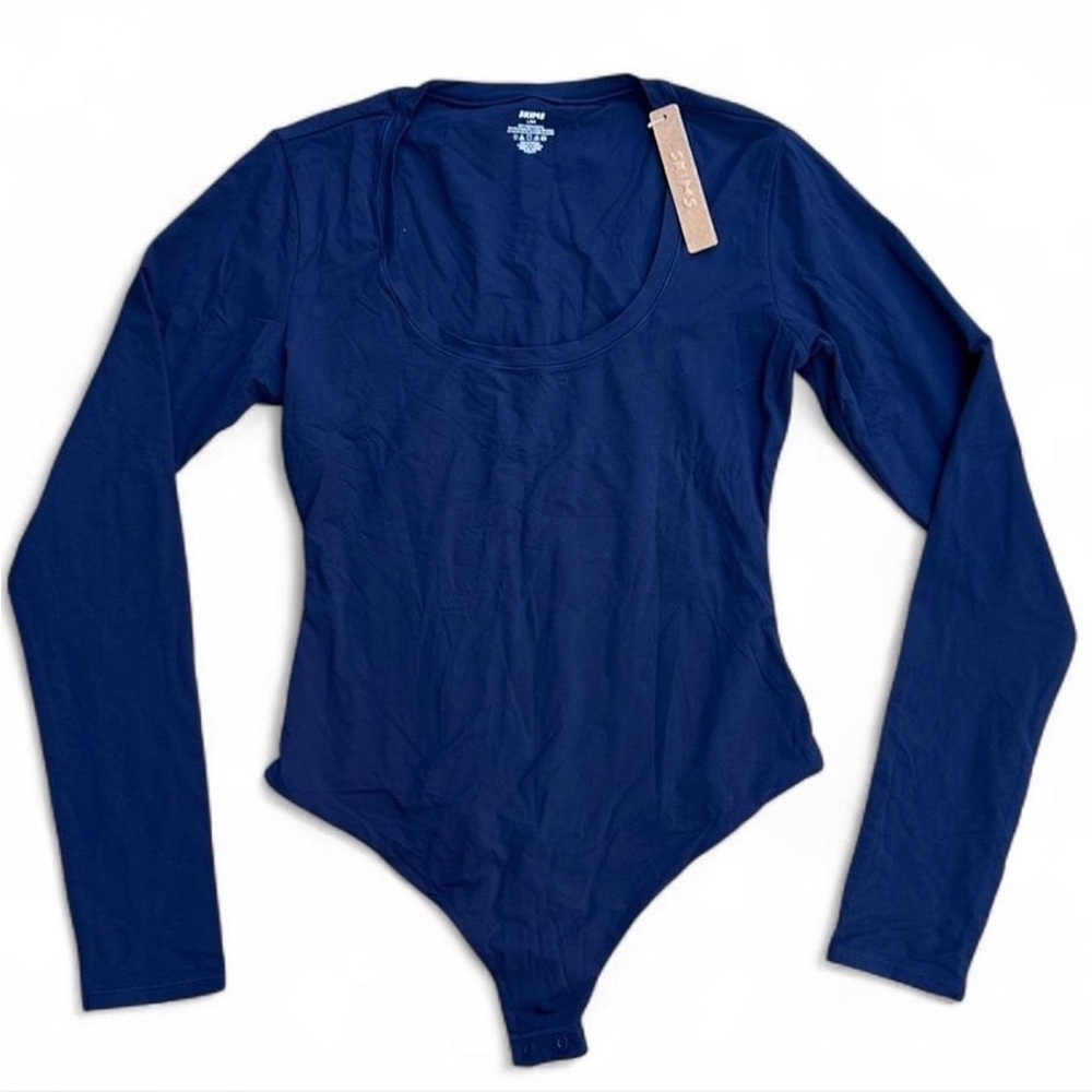 SKIMS *NWT Long-Sleeve Fits Everybody Scoop Neck Bodysuit | NAVY | L